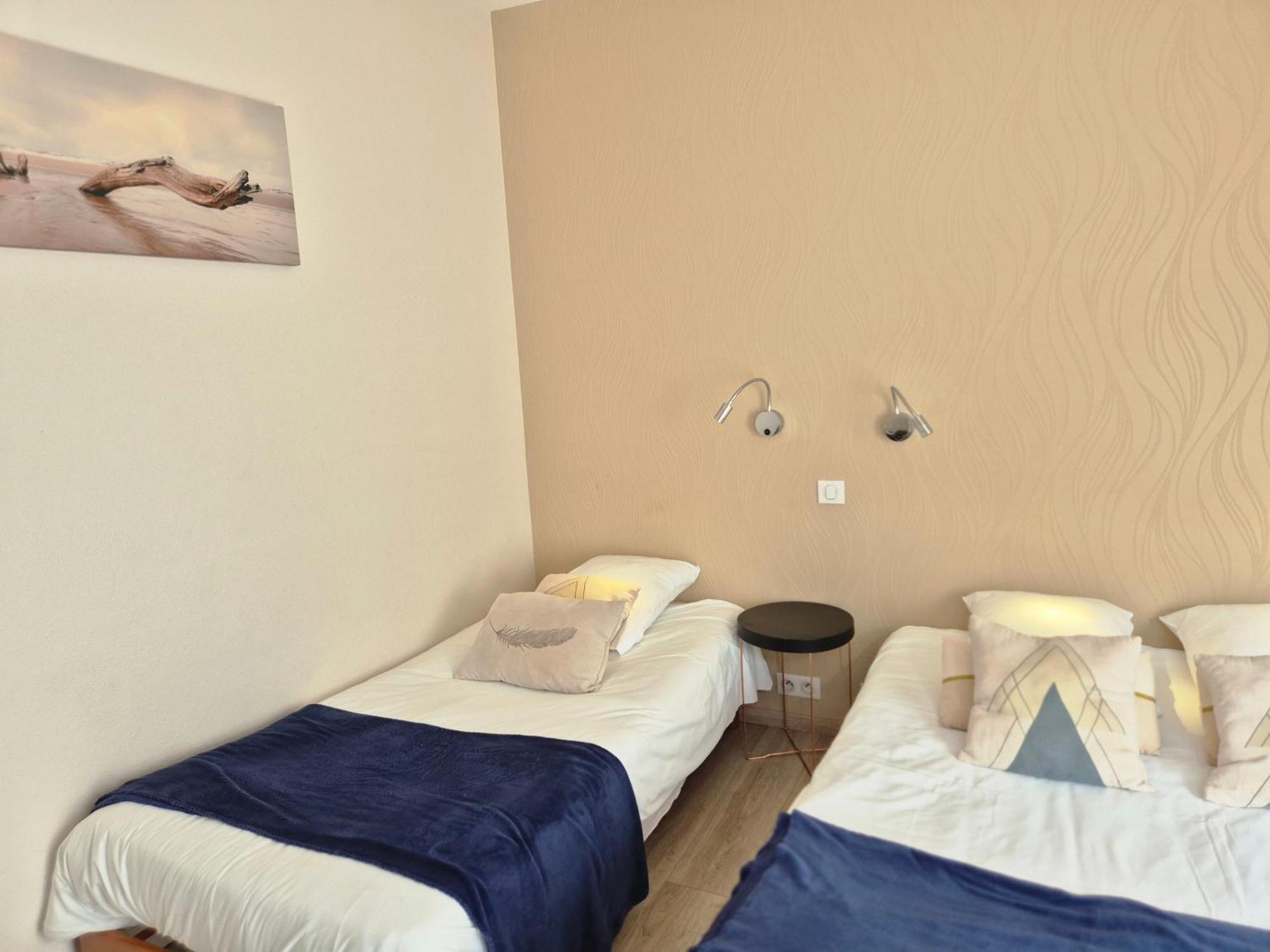 Logis Hotel Restaurant L'Oustal Naves  Exterior photo