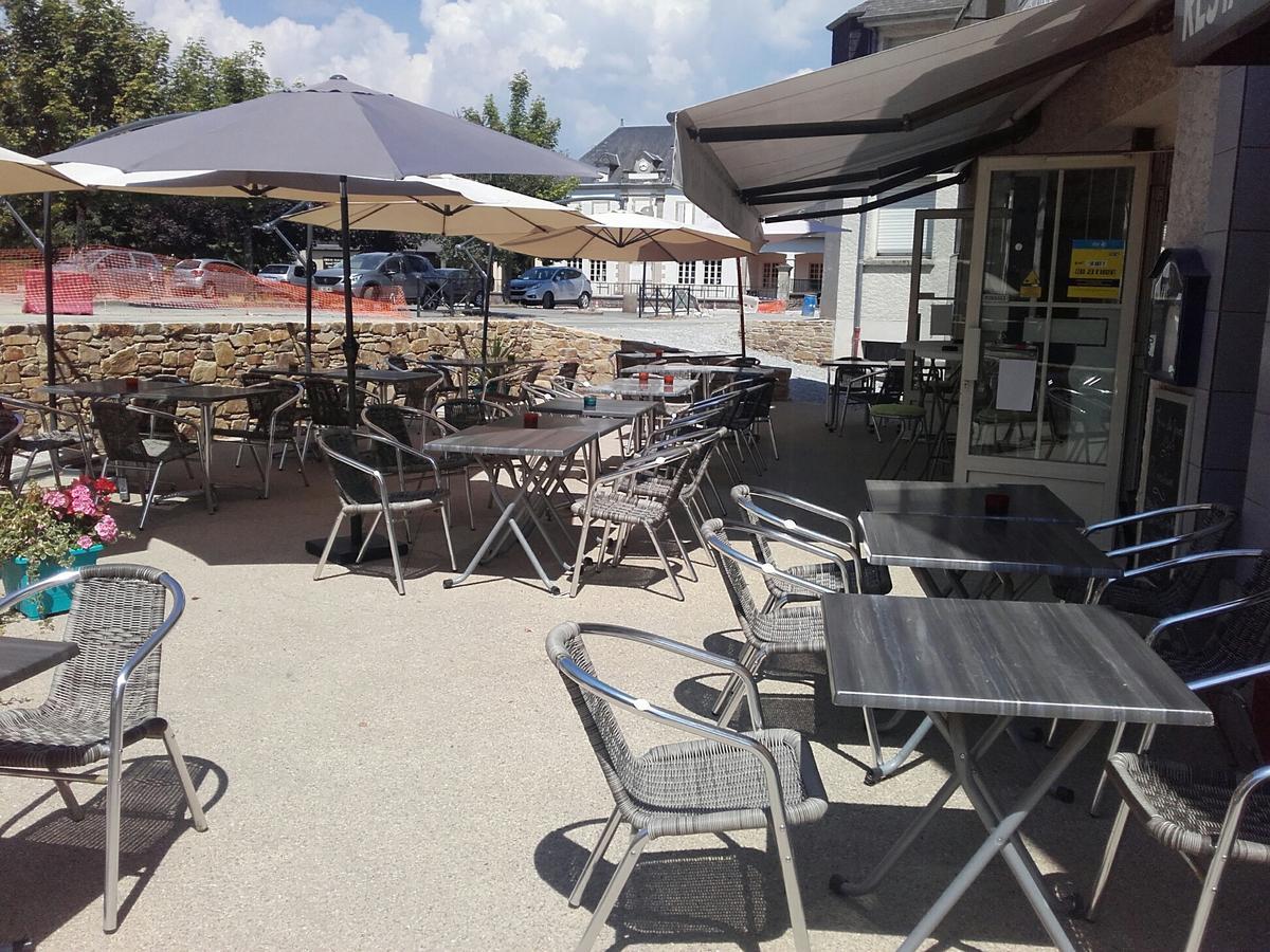 Logis Hotel Restaurant L'Oustal Naves  Exterior photo